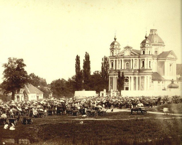 Petrinių mugė prie Šv. Petro ir Povilo bažnyčios 1870–1880 m. Juozapas Čechavičius